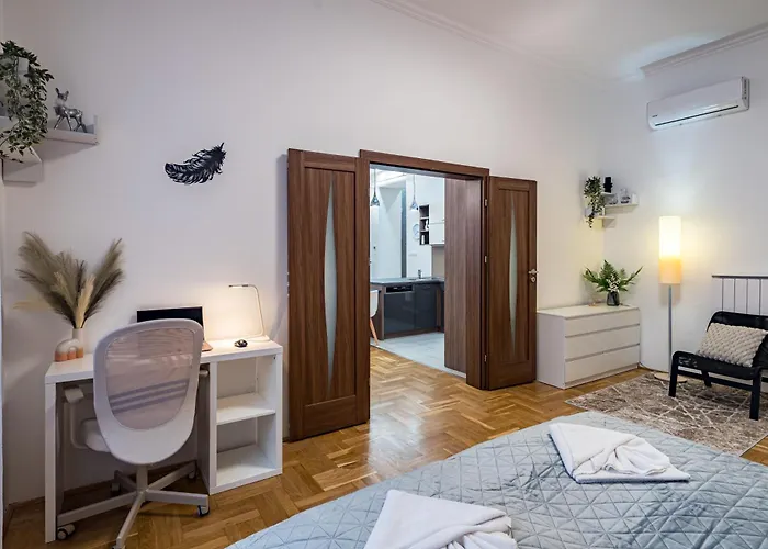 Silver Swan Downtown With Parking Apartman Budapest